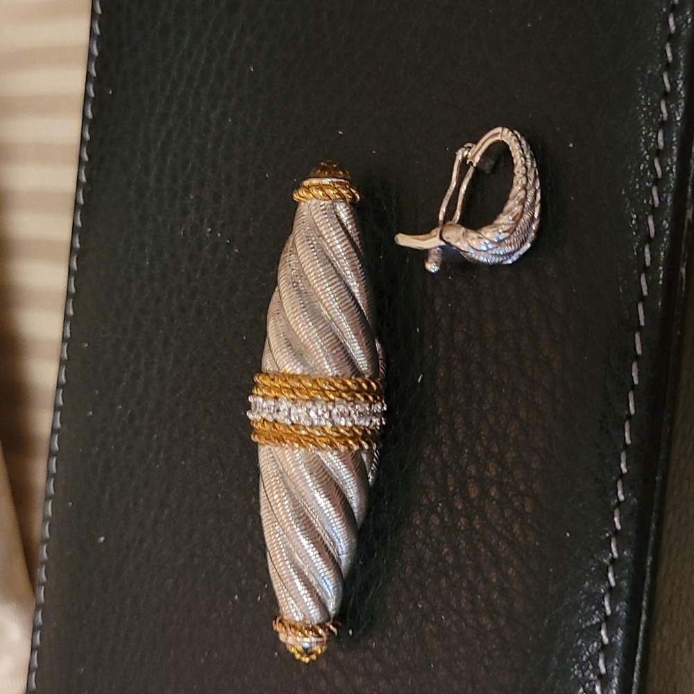 Judith Ripka Convertable Brooch